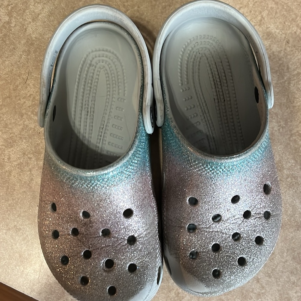 Crocs - Picture 2 of 5